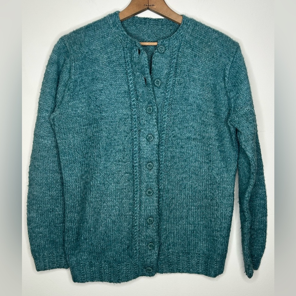 Handknit Wool Women’s Cardigan Sweater Green Heather Size M Apres Winter Hygge